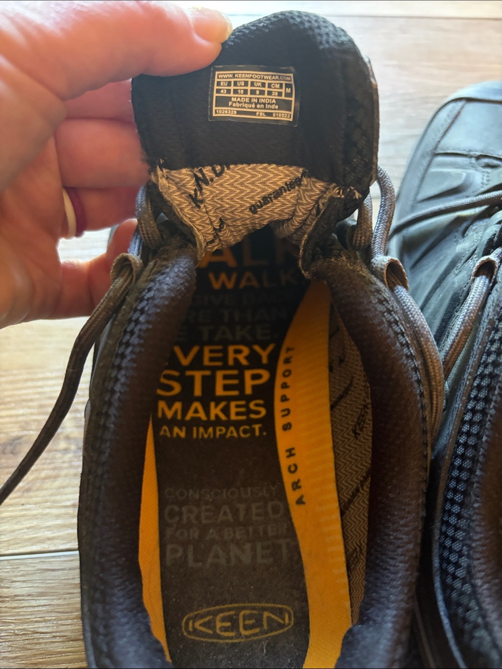 Keen Men's Dark Brown Athletic Trail Shoes - Picture 2 of 3